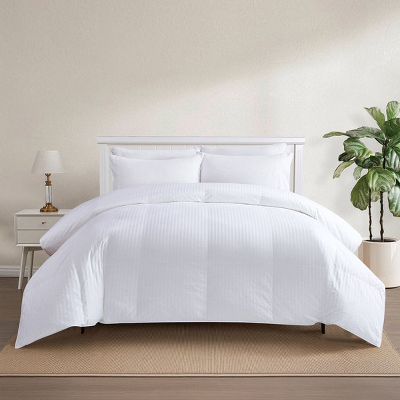 Avocado Goose Down Duvet, Queen - White